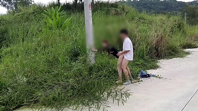 JAV美女を横目に究極の快感を味わう！あるいはセクシーなJAV女神と欲望を解き放つ