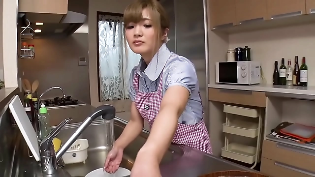 JAV美女・青山華の義父との濃厚「夜這い」～究極のタブーを体験せよ