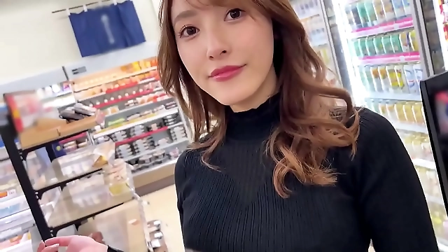 W不倫で甘美な熟女カナの魅力を体験する