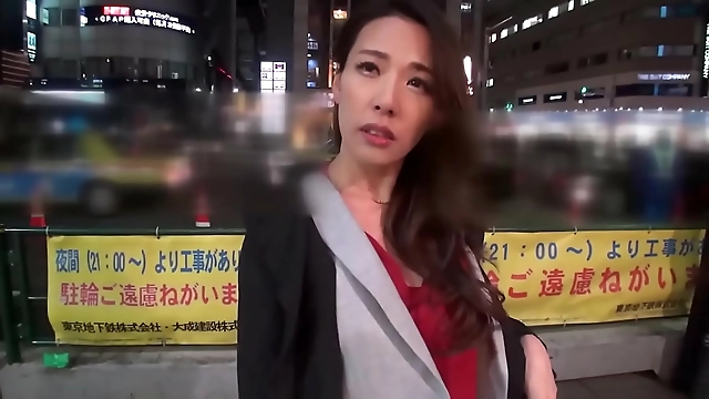 [ガチ中出し】～魅惑の柔らかさを初公開！熟女ヤリマン、27歳、