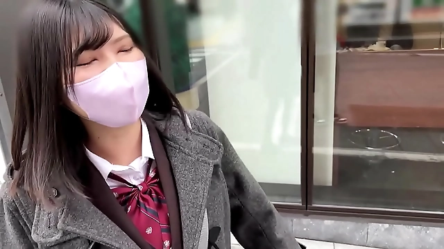 莉子の魅惑的な秘密～JAVの愛すべきティーンたちが、厳しい叔父を喜ばせようと躍起になっている、